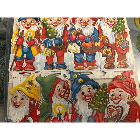 Vintage EAS Germany Die Cut Paper Scraps Christmas Elves Gnomes EAS 3140 - Picture 2 of 9